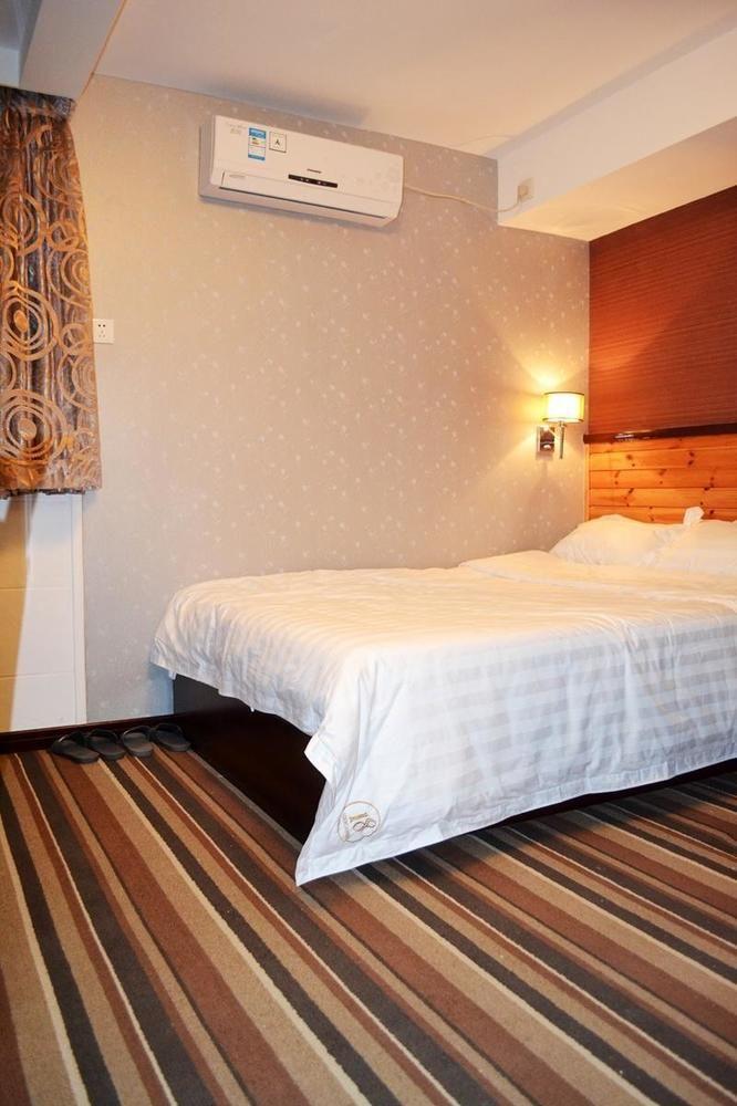 שיאמן Tianquan 18 Degree Holiday Villa Hotel מראה חיצוני תמונה